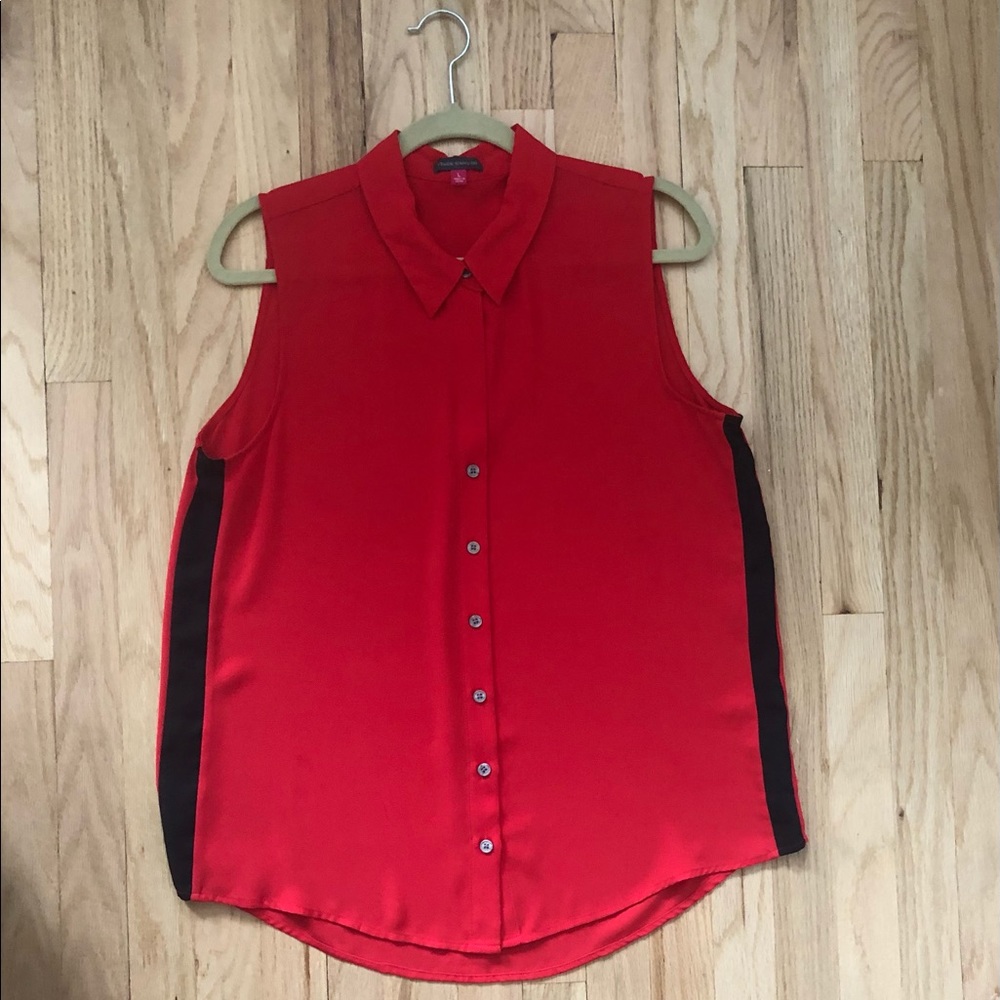 Vince Camuto Red Sleeveless Button Up Blouse